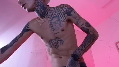 Paulo online show from April 21, 2026, 10:01 pm