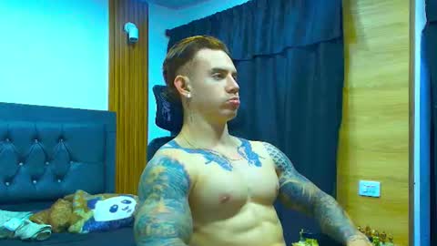 Snapshot of paulthompson_ chatting on June 16, 2026, 6:27 am Paul online show from June 16, 2026, 6:27 am