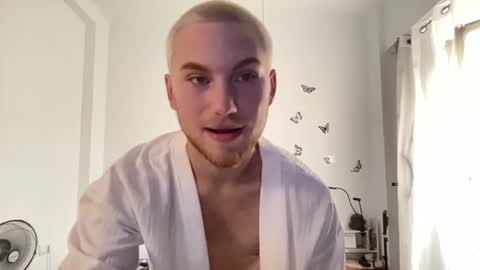 Snapshot of pavel_rey chatting on July 12, 2026, 2:08 pm pavel_rey online show from July 12, 2026, 2:08 pm