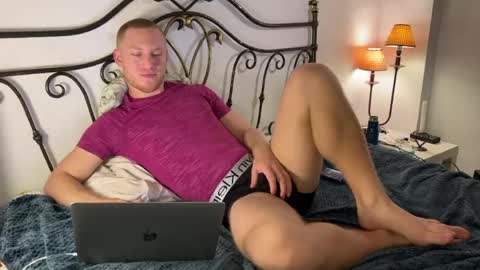 Snapshot of pavelrey chatting on June 1, 2026, 11:28 pm Pavel online show from June 1, 2026, 11:28 pm