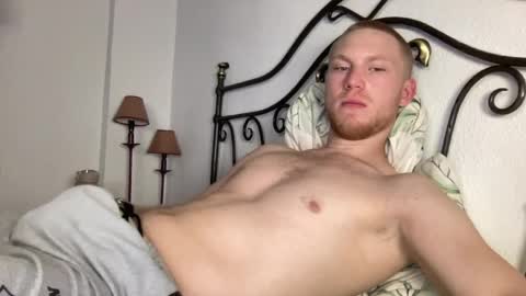Snapshot of pavelrey chatting on June 8, 2026, 2:01 am Pavel online show from June 8, 2026, 2:01 am