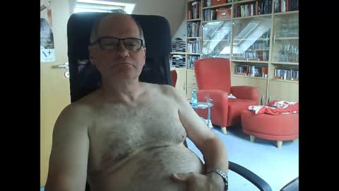 Pavlov aka Peter online show from May 11, 2026, 8:20 am