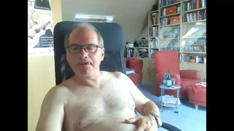Snapshot of pavlovsdog2006 chatting on June 19, 2026, 8:51 am Pavlov aka Peter online show from June 19, 2026, 8:51 am