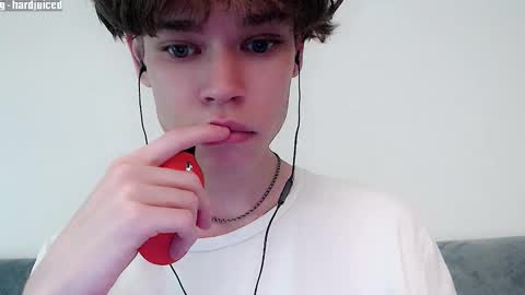 pawclaw online show from October 21, 2025, 10:49 am