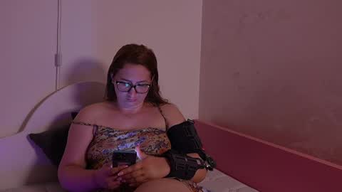 Snapshot of pawg_official chatting on May 21, 2026, 12:39 am pawg_official online show from May 21, 2026, 12:39 am
