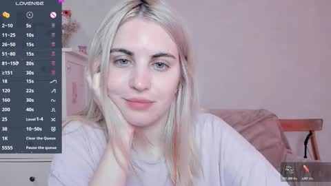 Allisses online show from November 4, 2025, 10:58 am