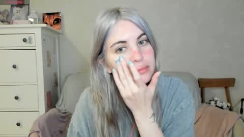 Allisses online show from April 3, 2026, 8:01 am