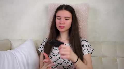 Beautiful Mila online show from April 16, 2026, 2:34 am