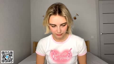 Lola online show from December 4, 2025, 3:32 pm