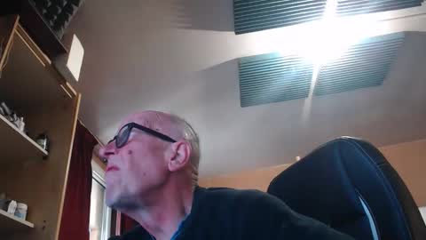 pc8474408 online show from April 18, 2026, 9:13 am