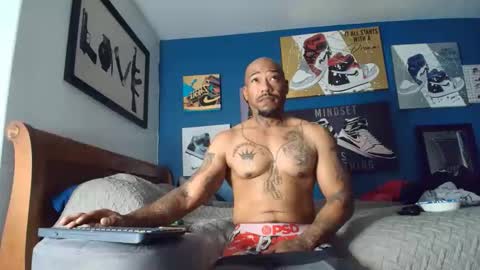 Snapshot of pcuddy3 chatting on November 24, 2025, 2:39 pm Phenomenal online show from November 24, 2025, 2:39 pm