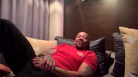 Snapshot of pcuddy3 chatting on December 1, 2025, 1:54 am Phenomenal online show from December 1, 2025, 1:54 am