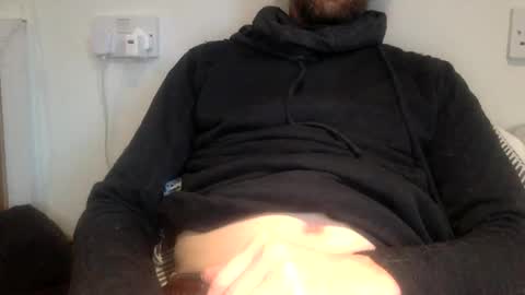 pea23 online show from December 8, 2024, 3:45 pm