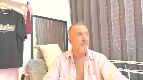 Snapshot of peacetous chatting on January 18, 2025, 12:36 pm Marc online show from January 18, 2025, 12:36 pm