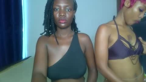 Snapshot of peach_ebonny chatting on April 15, 2026, 10:00 am peach_ebonny online show from April 15, 2026, 10:00 am