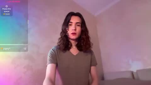 peach_mirage online show from June 17, 2026, 5:14 pm