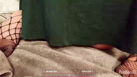 Peachess online show from February 16, 2026, 1:24 am