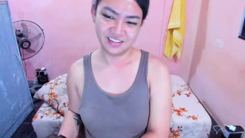 Snapshot of peachperfect_ chatting on April 18, 2026, 8:20 pm I dont demand tokens for as long as youre not requesting anything but that doesnt mean I dont need tokens.. I dont do free online show from April 18, 2026, 8:20 pm
