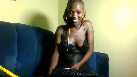 peachie online show from October 4, 2025, 8:12 am