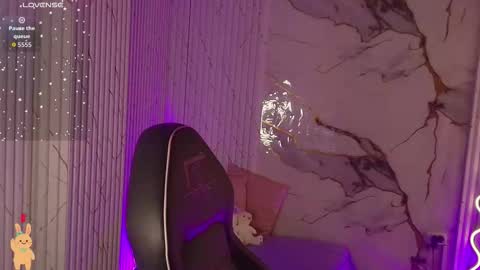 peachy_tay online show from March 1, 2026, 12:07 pm