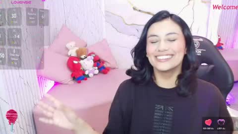 Snapshot of peachy_tay chatting on May 10, 2026, 11:37 am peachy_tay online show from May 10, 2026, 11:37 am