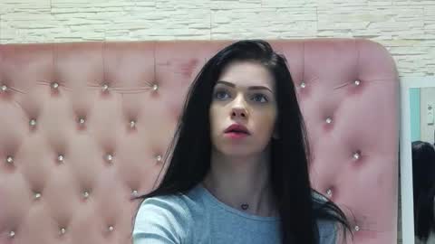 Snapshot of peachyella26 chatting on February 16, 2026, 1:29 pm Ella online show from February 16, 2026, 1:29 pm