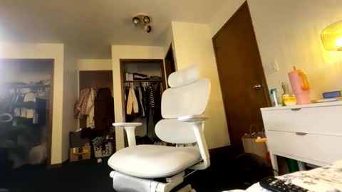 Snapshot of peachyxobsession chatting on January 11, 2026, 11:21 pm PeachyObsession online show from January 11, 2026, 11:21 pm