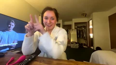 Snapshot of peachyxobsession chatting on February 1, 2026, 5:17 am PeachyObsession online show from February 1, 2026, 5:17 am