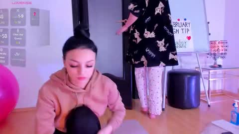 Snapshot of peanaughty chatting on February 28, 2026, 10:05 am Kate online show from February 28, 2026, 10:05 am