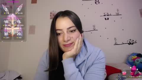 Pearl online show from December 4, 2025, 9:34 pm