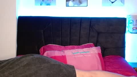 Snapshot of pearlatin chatting on December 22, 2024, 1:34 am pearlatin online show from December 22, 2024, 1:34 am