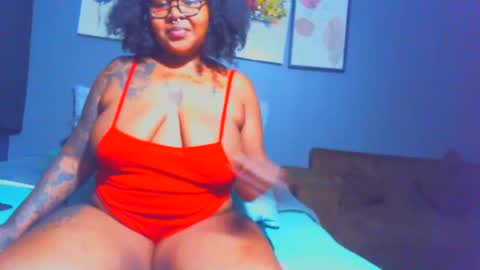 Pearl online show from February 9, 2025, 8:13 pm