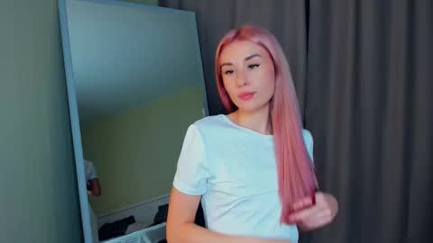 Emma online show from December 5, 2025, 6:22 am