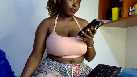 Snapshot of peekyshams chatting on September 14, 2025, 2:38 pm peekyshams online show from September 14, 2025, 2:38 pm