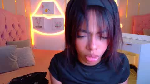Snapshot of peneelopeecute chatting on May 4, 2026, 9:44 pm peneelopeecute online show from May 4, 2026, 9:44 pm