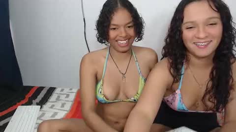 penelopeh_ online show from October 17, 2025, 1:09 am