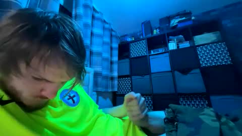 Snapshot of penguin666778 chatting on September 24, 2025, 12:47 am Penguin online show from September 24, 2025, 12:47 am