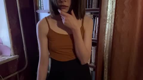Snapshot of pennilinka chatting on April 14, 2026, 2:01 pm Alya online show from April 14, 2026, 2:01 pm