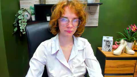 Snapshot of penny_lust chatting on October 13, 2025, 6:24 am Penny online show from October 13, 2025, 6:24 am