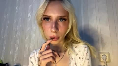 Snapshot of pennyczubakowski chatting on November 19, 2025, 2:17 pm Margot online show from November 19, 2025, 2:17 pm