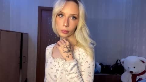 Snapshot of pennyczubakowski chatting on November 20, 2025, 2:17 pm Margot online show from November 20, 2025, 2:17 pm