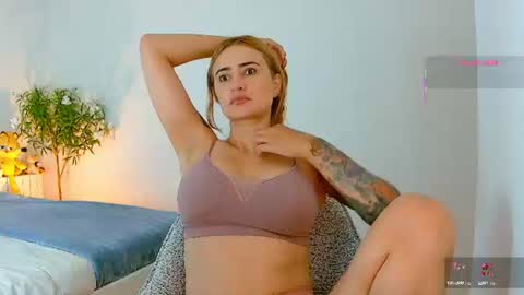 Snapshot of pennyy__ chatting on July 11, 2026, 11:57 am Hi Im Penelope better vibrations 1111 online show from July 11, 2026, 11:57 am