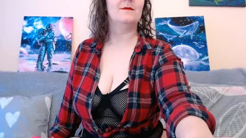 Snapshot of pepper_corn chatting on December 25, 2024, 7:24 am Olga and Kirill online show from December 25, 2024, 7:24 am