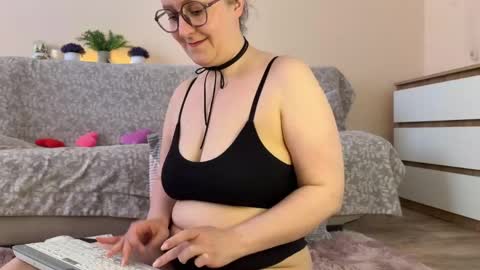 Olga and Kirill online show from May 10, 2026, 1:05 pm
