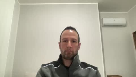 Snapshot of peppinslosqualo chatting on February 24, 2025, 5:22 am peppinslosqualo online show from February 24, 2025, 5:22 am