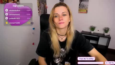 Snapshot of peppymia chatting on October 15, 2025, 7:08 am Mia online show from October 15, 2025, 7:08 am