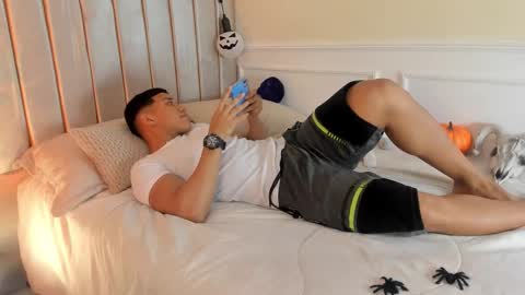 Snapshot of percy_god chatting on October 29, 2025, 8:10 pm percy_god online show from October 29, 2025, 8:10 pm