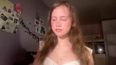 Lena online show from June 26, 2026, 10:25 pm