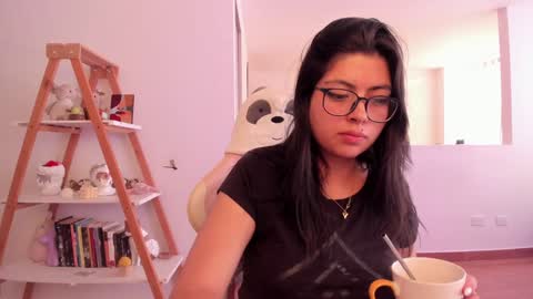 Snapshot of perfect__ana chatting on February 7, 2025, 10:20 pm Sarah Ana Banana online show from February 7, 2025, 10:20 pm