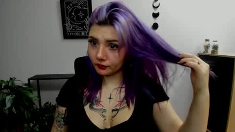 Gabbie online show from January 2, 2025, 6:23 pm